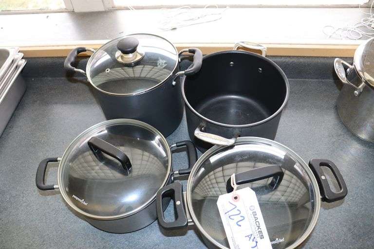 All to go Pampered chef sauce pans & pots Backes Commercial Auctioneers