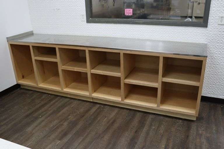 2' x 10' oak wood framed base with work top nice Backes