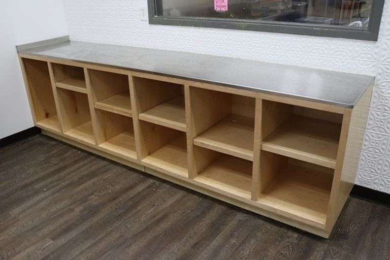 2' x 10' oak wood framed base with work top nice Backes