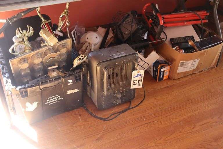 All to go - Lights, trophies, & more under table