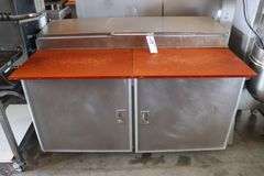 Silverking SKPZ60 stainless portable 1 lid 2 door raised rail pizza make table - nice