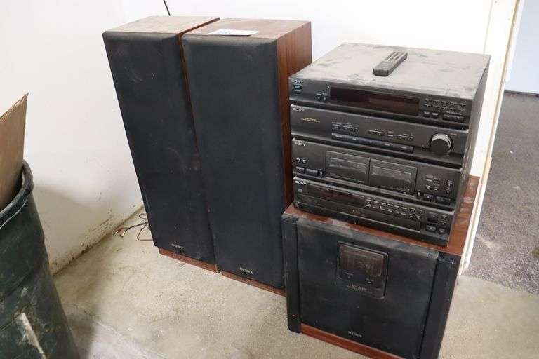 Sony stereo with sub & 2 stand up speakers