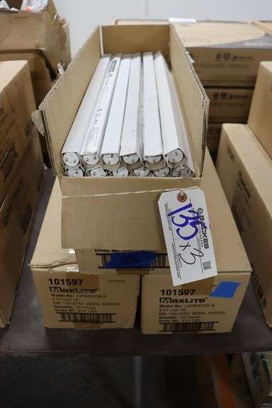 Times 3 - Cases MaxLite LED 2' T8 lights