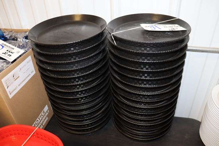 All to go - 30) 10" round plastic food trays