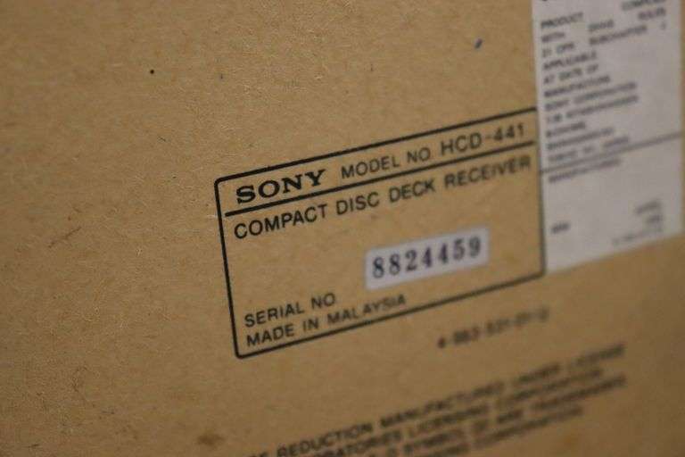 Sony stereo with sub & 2 stand up speakers