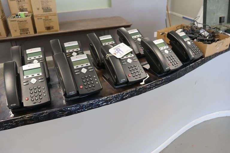 All to go - Polycom model TRA (9) phone system - no backhouse controls