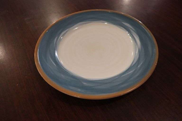 Times 36 - World 10.75" blue & brown rimmed plates