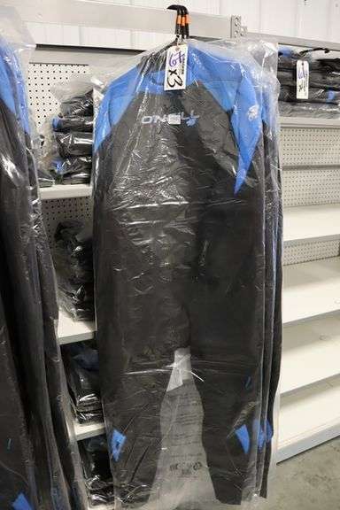 Times 3 - O'Neill 4212IS-FW3-4XL Epic wet suits