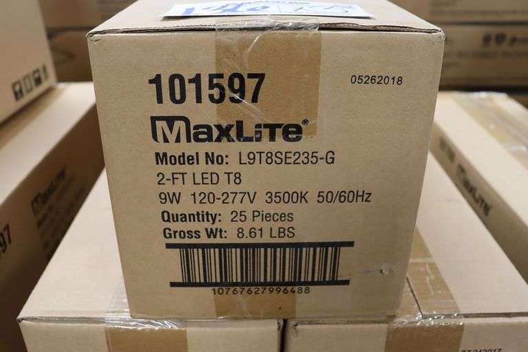 Times 3 - Cases MaxLite LED 2' T8 lights