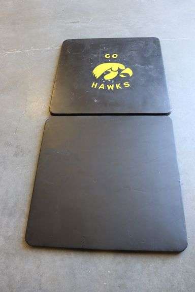 Pair to go - 33" x 33" fold up card tables
