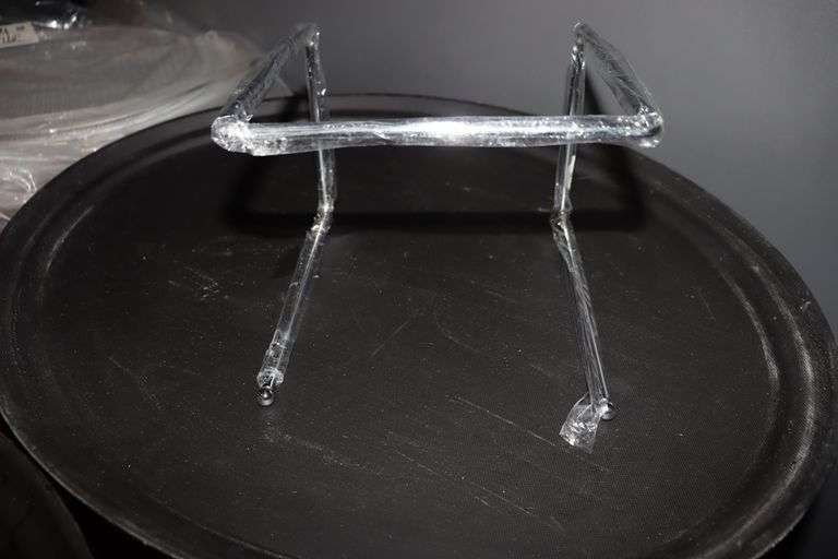 Times 12 - Chrome metal wire pizza tray stands