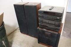 Sony stereo with sub & 2 stand up speakers