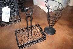 All to go - Black metal table organizers