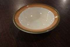 Times 53 - World 6" green & brown rimmed bowls