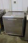SilverKing SKUCF-7 stainless 1 door under counter freezer