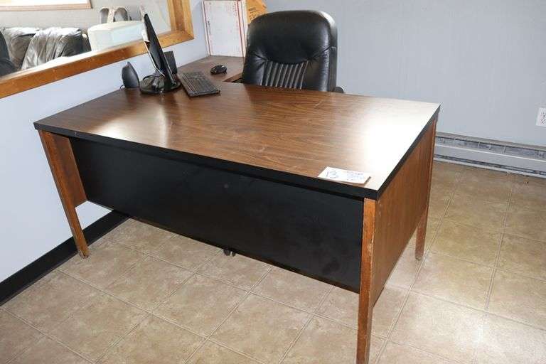 All to go - 6' desk, chair, & file cabinet