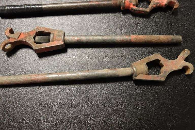 Times 4 - Hydrant wrenches