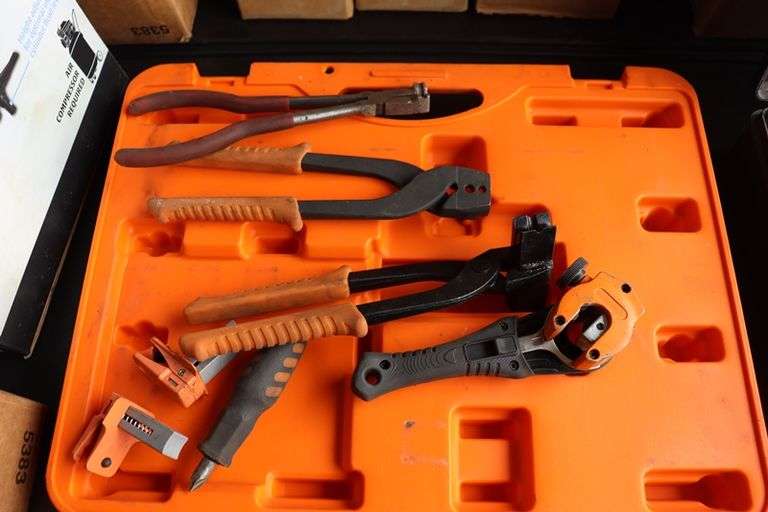 Surr brake line kit - not complete but comes with extra brake line tools