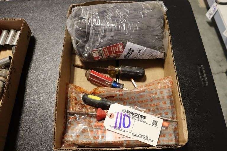 Box to go - Work gloves & screwdrivers