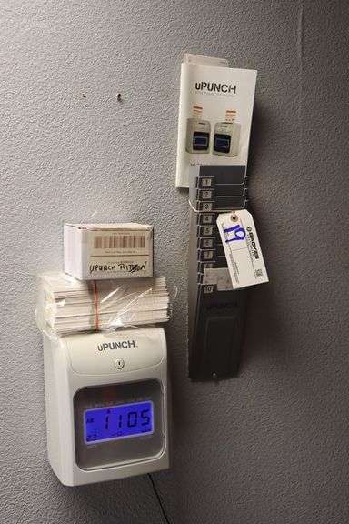 Upunch HN4000 digital time clock with cards & holder
