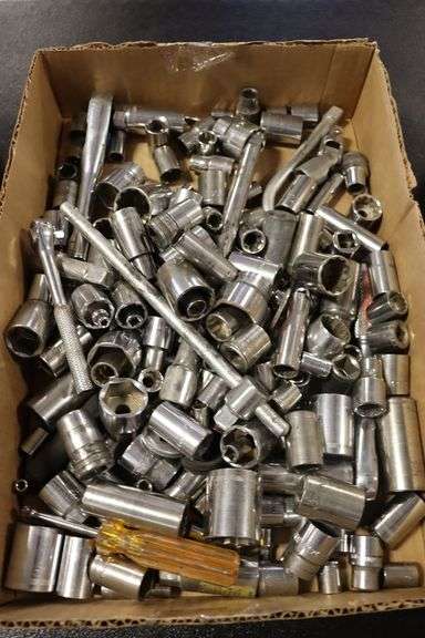 Box to go - Large lot of 1/4"x 3/8"x & 1/2" drive sockets