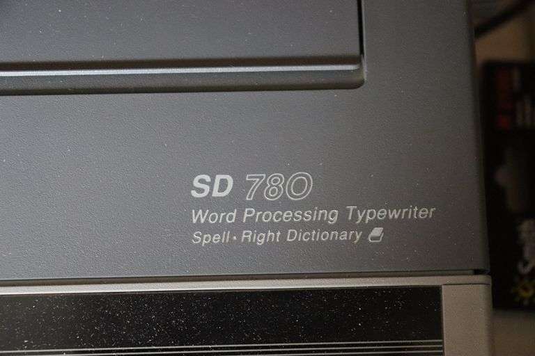 Smith Corona SD780 electric typewriter