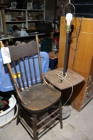 Pair to go - Floor lamp & chair