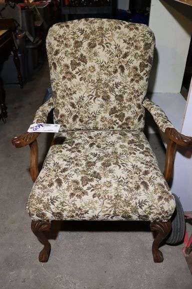 Floral pattern lounge chair