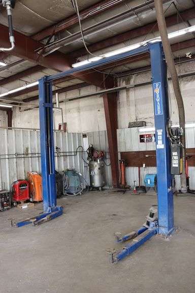 Forward DP97A automotive 9000# 2 post hoist - 1 PH - 2 HP - 140" tall