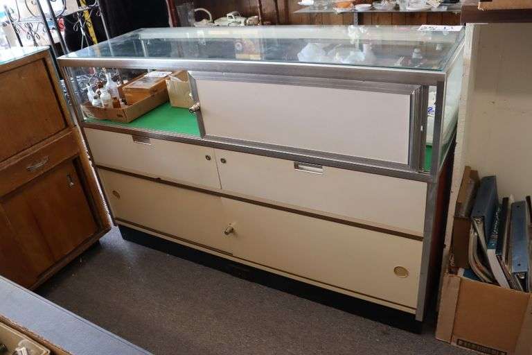 20" x 60" x 38" tall glass display counter