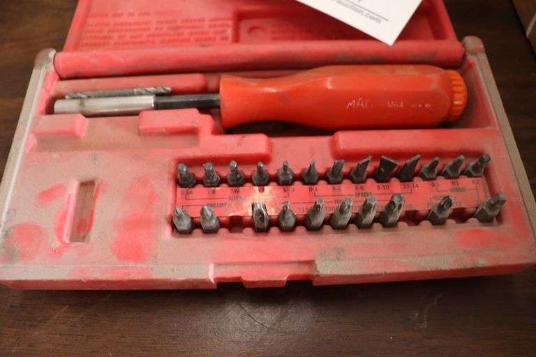 Mac Tools screw driver kit