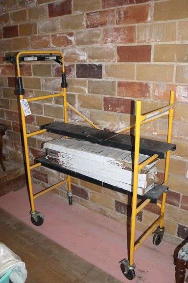 20" x 42" portable scaffolding
