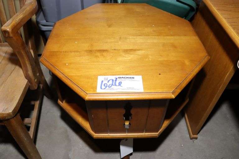 24" octagon wood table