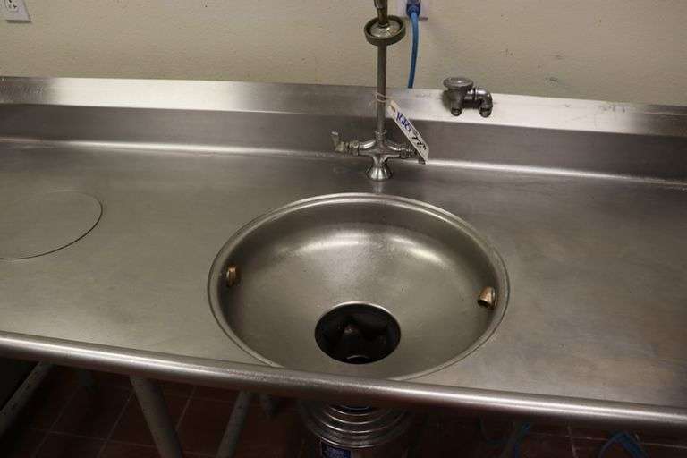 78" stainless left hand soil table