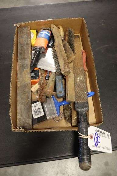 Box to go - Files & wire brushes