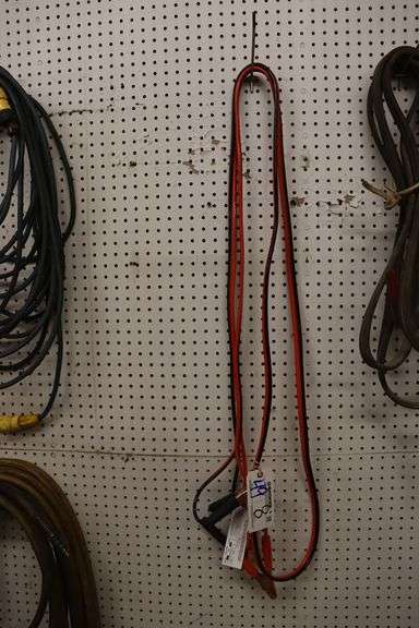 Like new 8' jumper cables