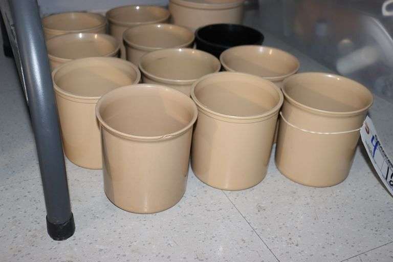 All to go - 12 round poly bain maries