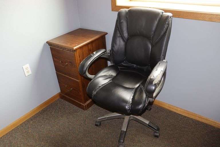 All to go - 4' x 6' L shaped office desk, file cabinet, & chair