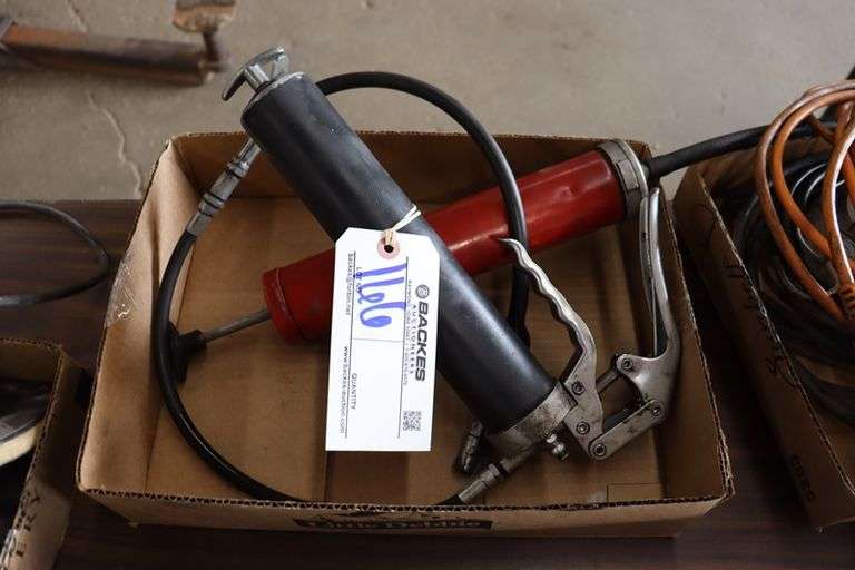 Pair to go - Hand pump grease guns