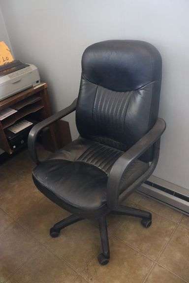 All to go - 6' desk, chair, & file cabinet