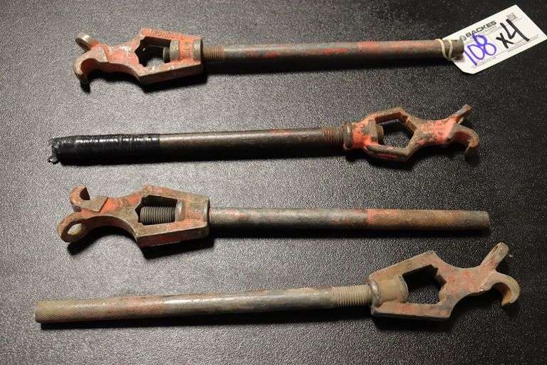 Times 4 - Hydrant wrenches