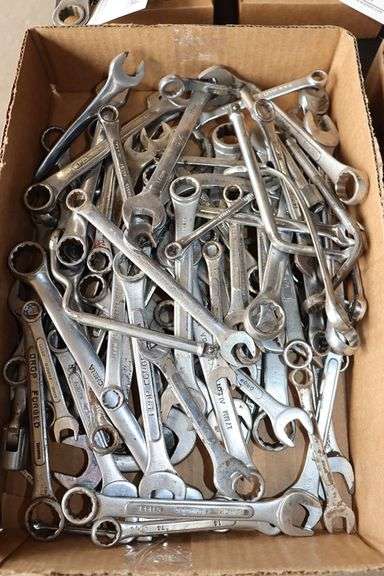 Box flat to go - Assorted standard & metric wrenches