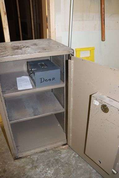 American Security Products 18" x 18" x 30" floor safe with combination