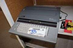 Smith Corona SD780 electric typewriter