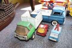 4 Tonka vintage toy trucks - metal die cast