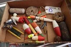 Box flat to go - Vintage bobbers & reel