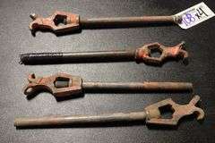 Times 4 - Hydrant wrenches