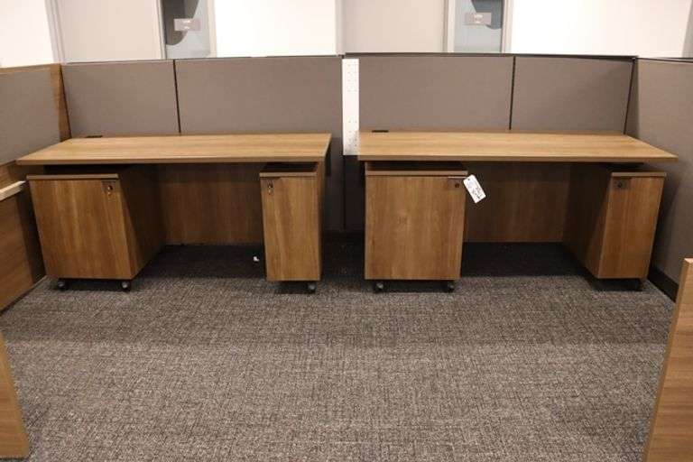 Times 2 - 30" x 66" wood laminate portable adjustable height office desk - excellent