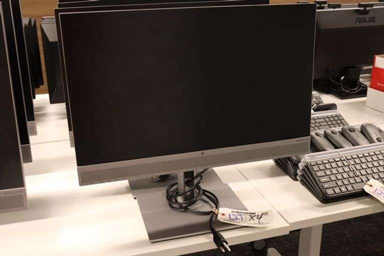 Times 4 - HP 24" CPU monitors