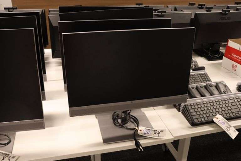 Times 4 - HP 24" CPU monitors
